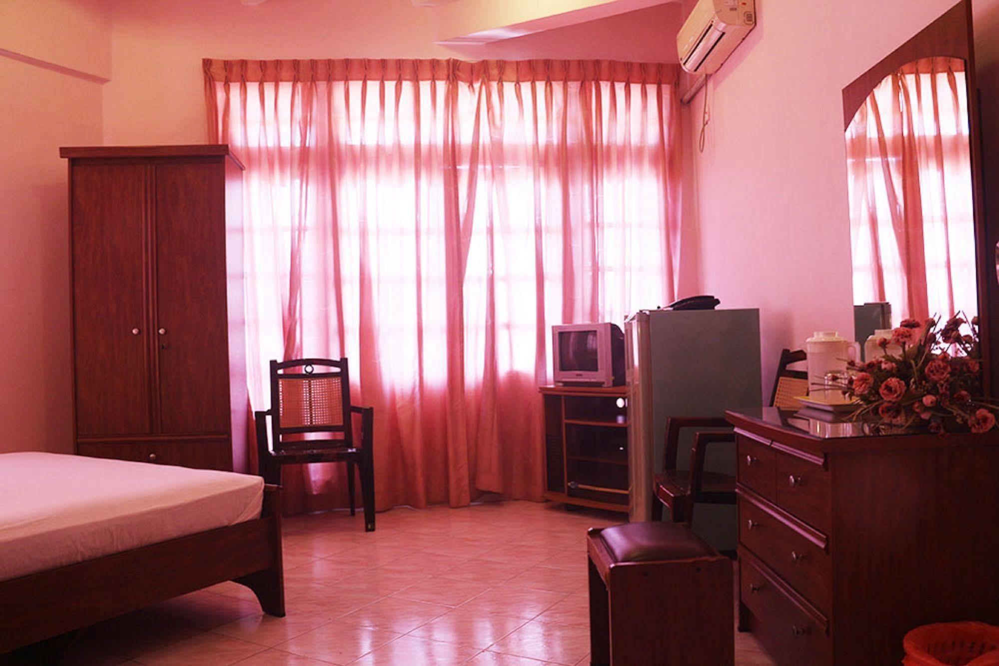 Hotel Red Rose Negombo Exterior foto
