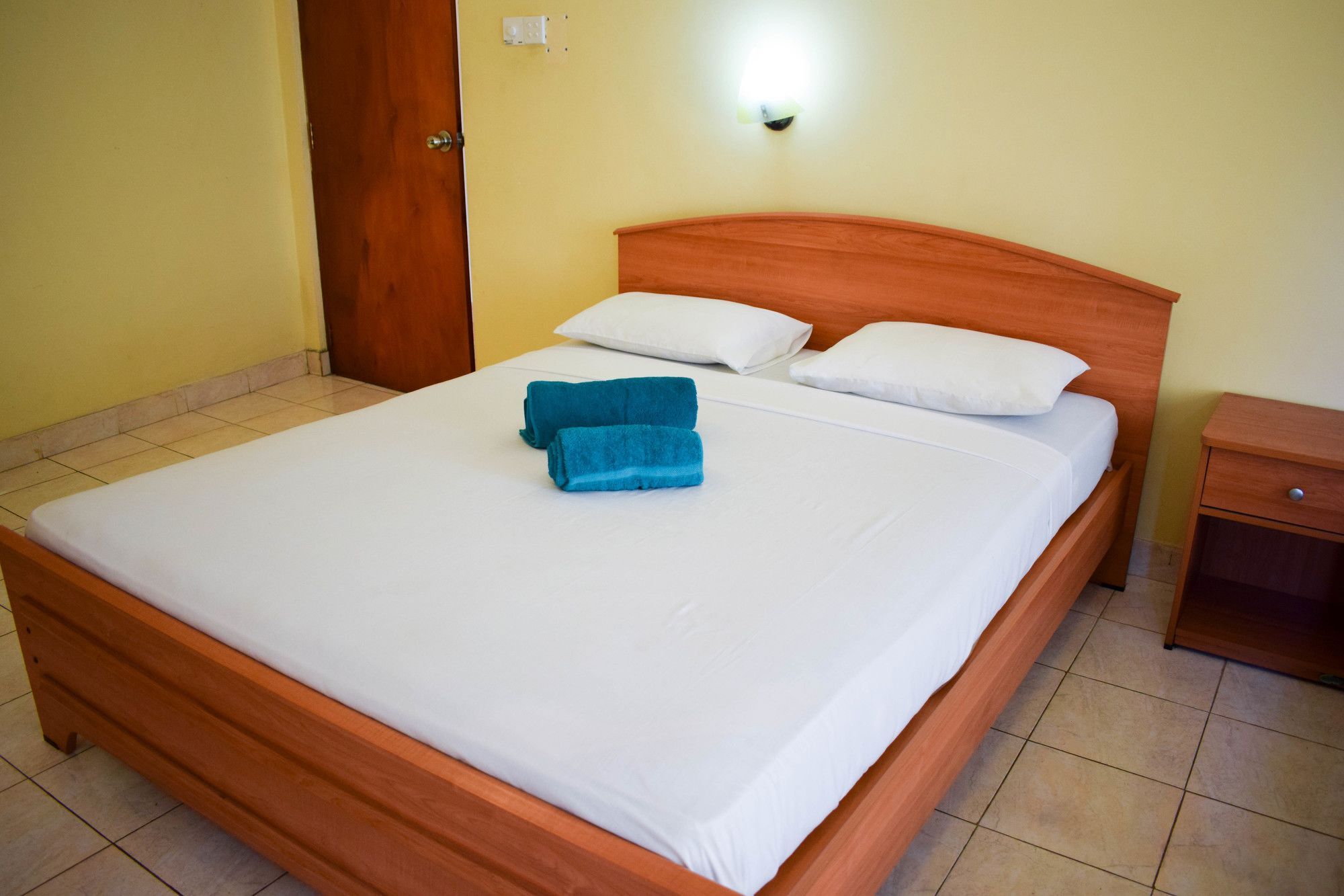 Hotel Red Rose Negombo Exterior foto